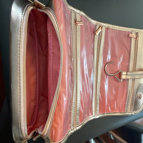 Lily England Cosmetic Travel Bag - Picture 5 of 6